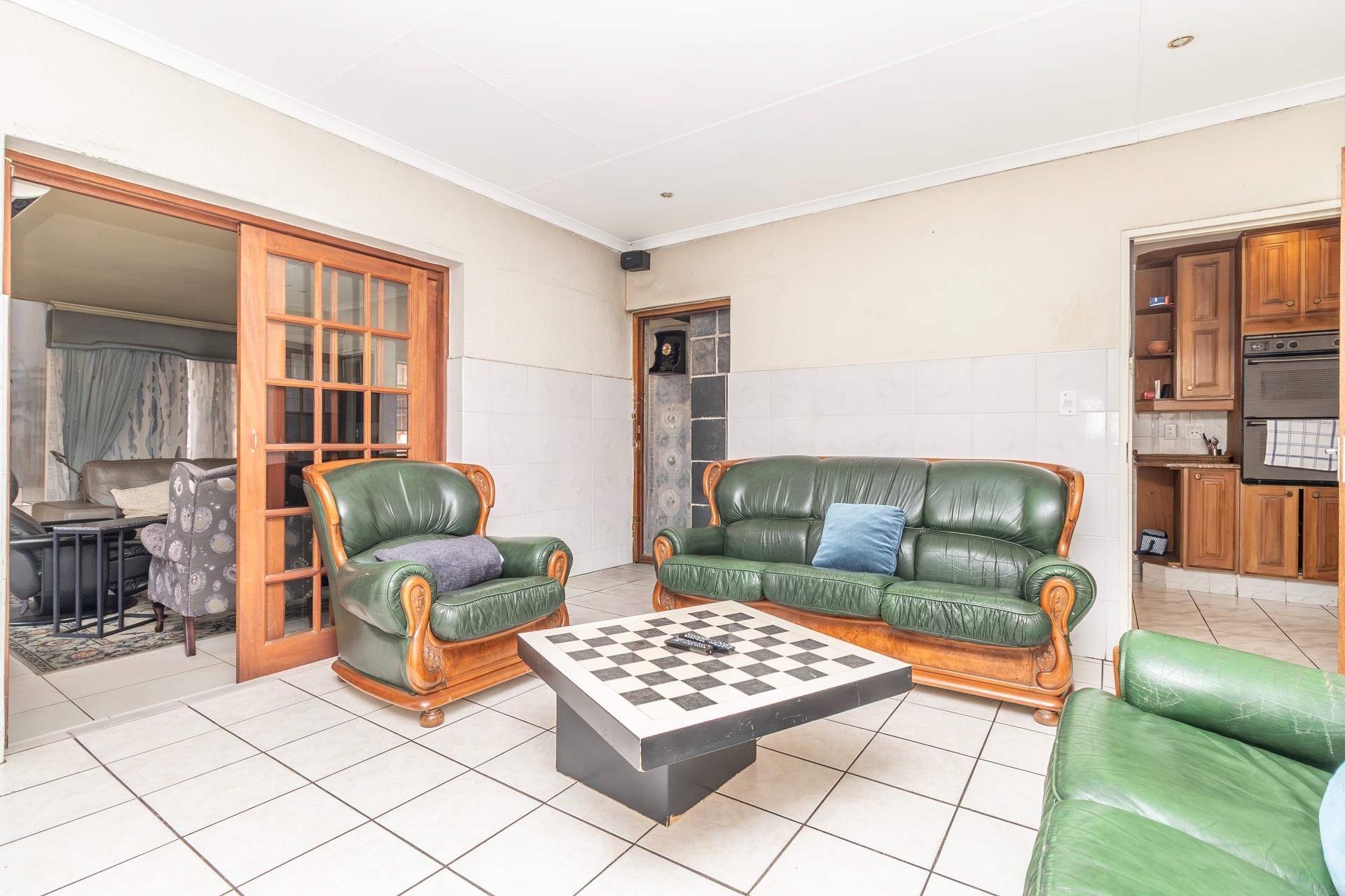 House for sale in Fourways, Sandton, 690 m²
