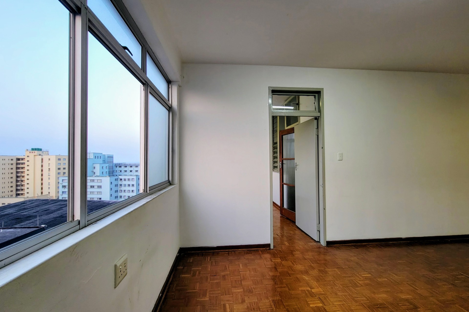 Apartment for sale in North Beach, Durban, KwaZulu Natal, 76 m²