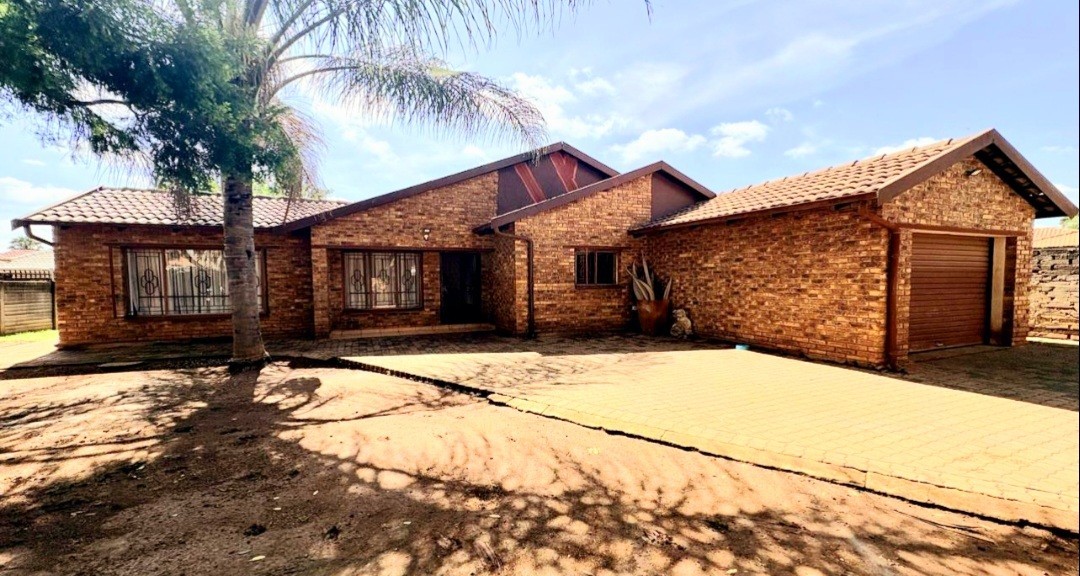 House for sale in The Orchards, Akasia, 135 m²