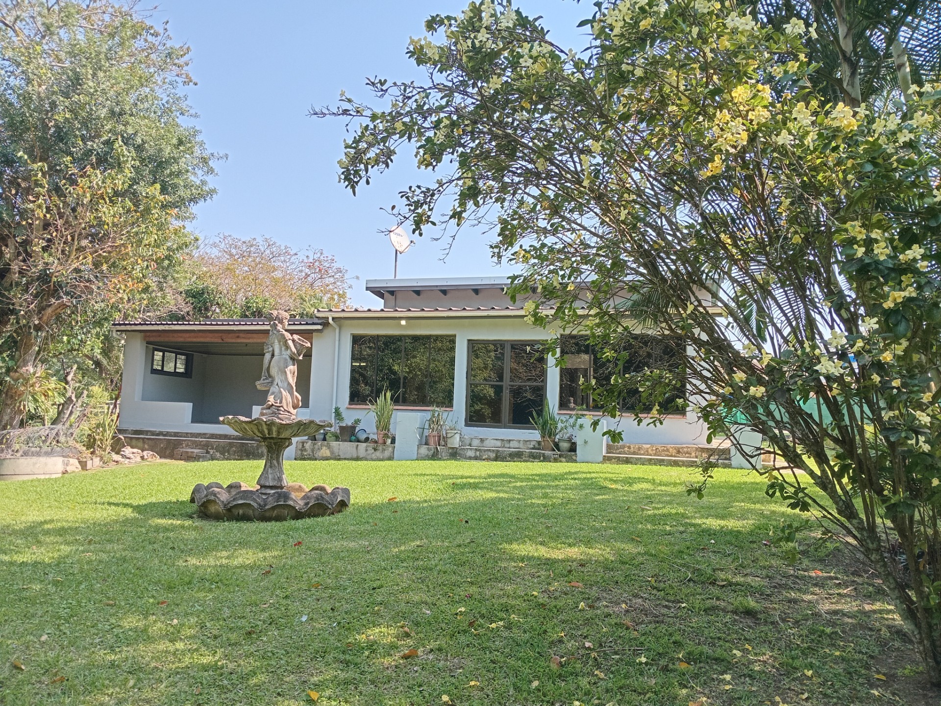 House for sale in Doc Wilson Point, Port Edward, KwaZulu Natal, 162 m²