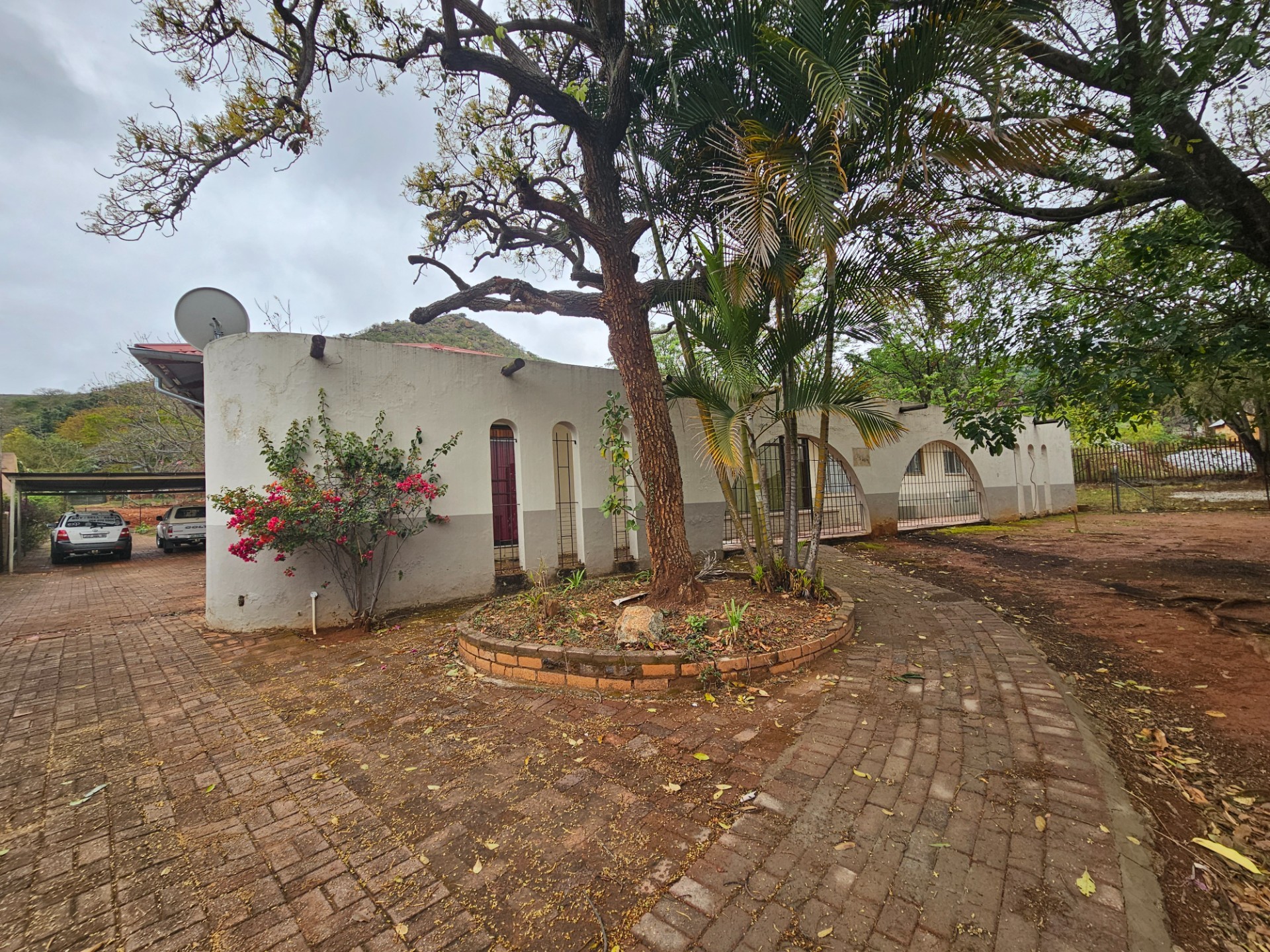 Spacious 4 Bedroom House For Sale in Barberton