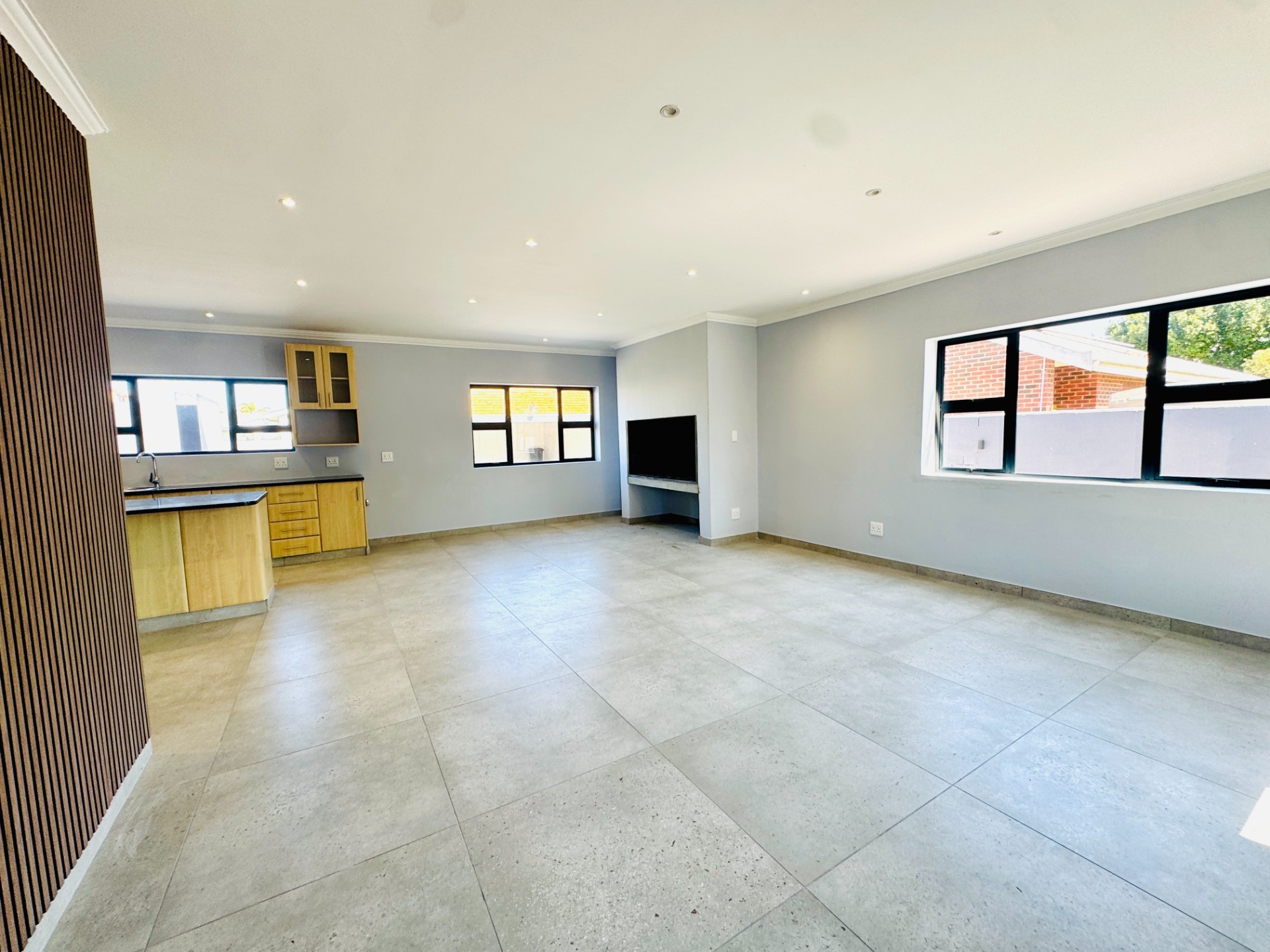 House for sale in Middedorp, Langebaan, 184 m²