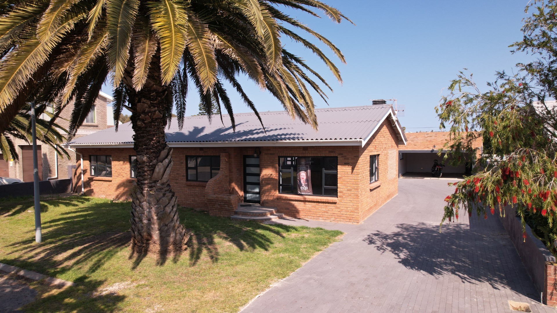 House for sale in Middedorp, Langebaan, 184 m²