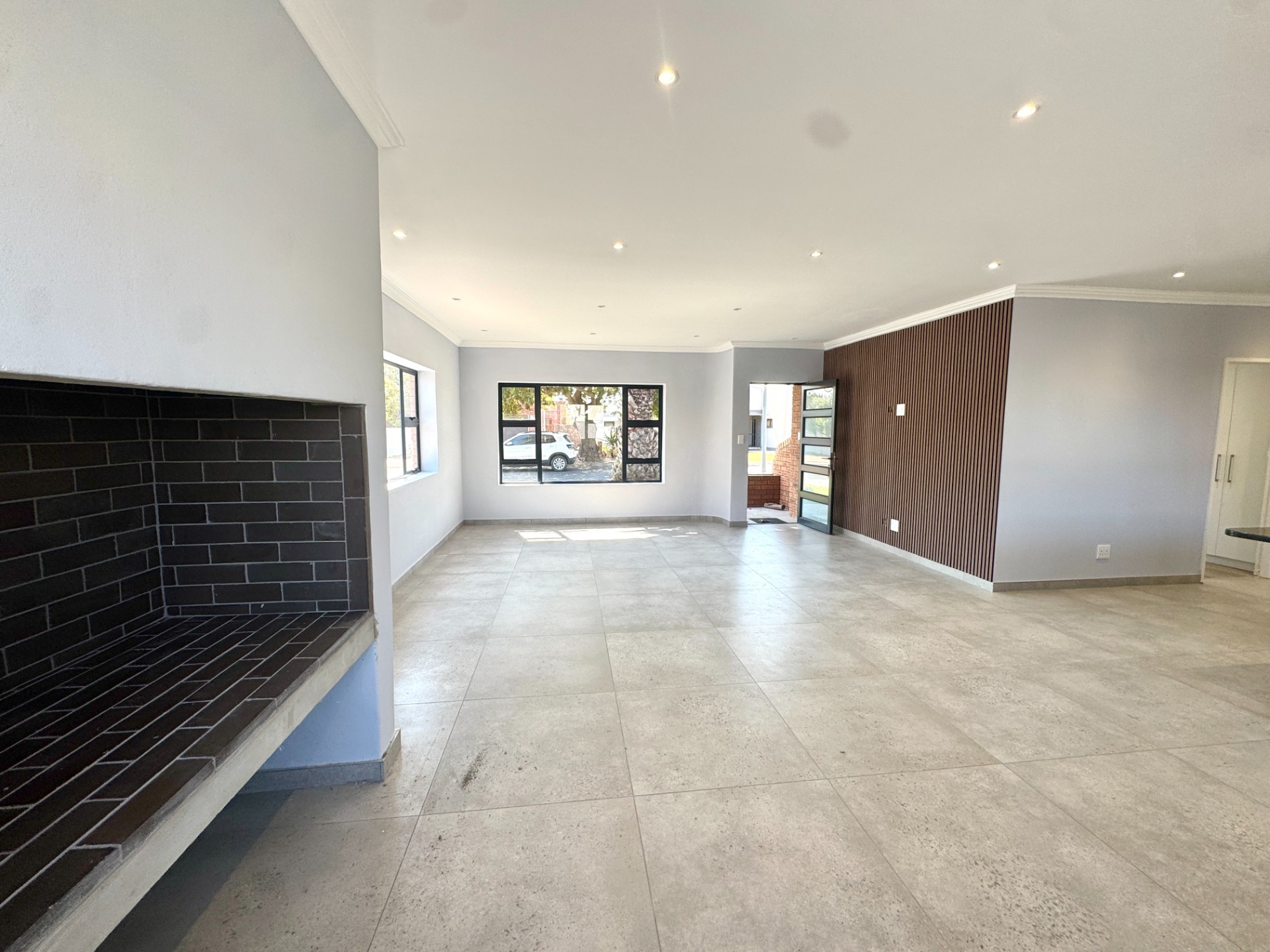 House for sale in Middedorp, Langebaan, 184 m²