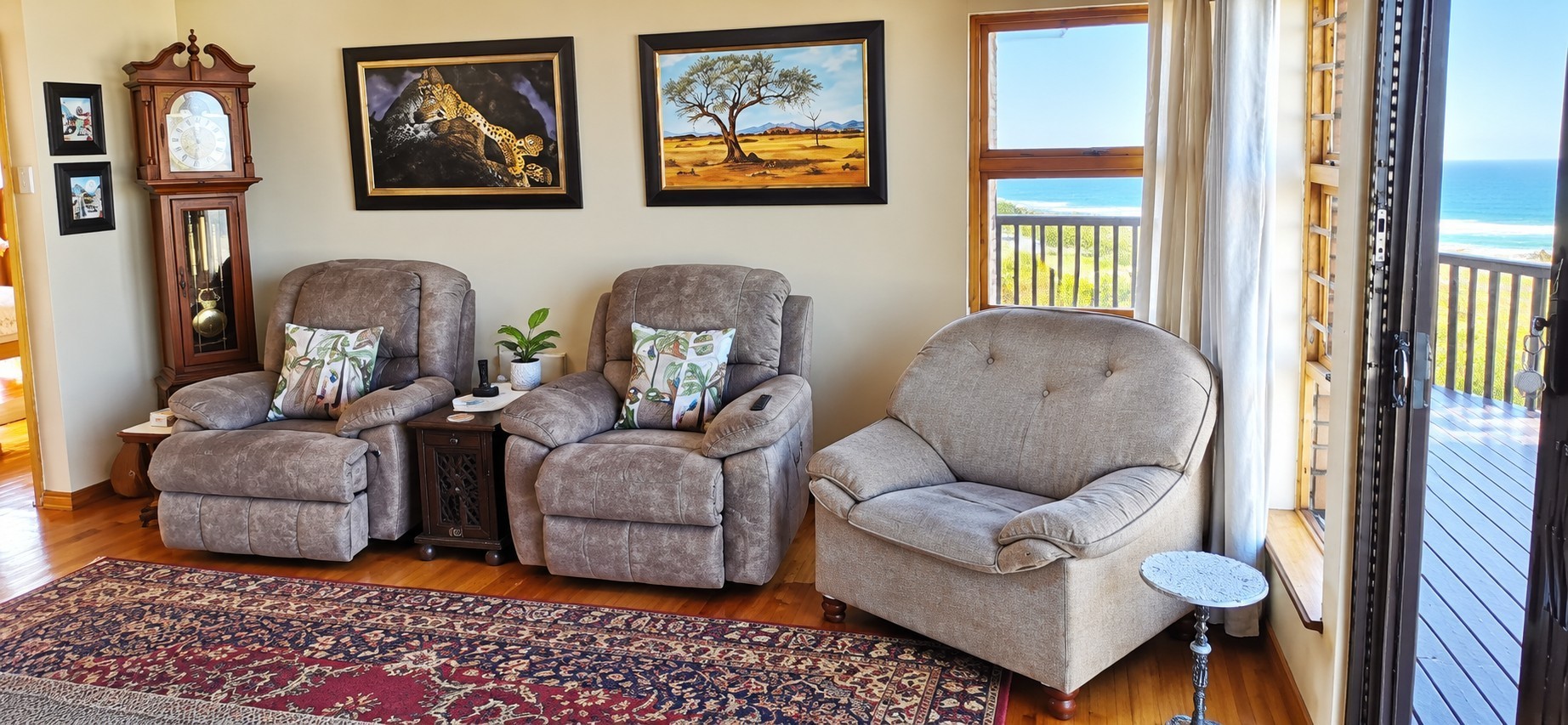 House for sale in Dana Bay, Mossel Bay, 310 m²