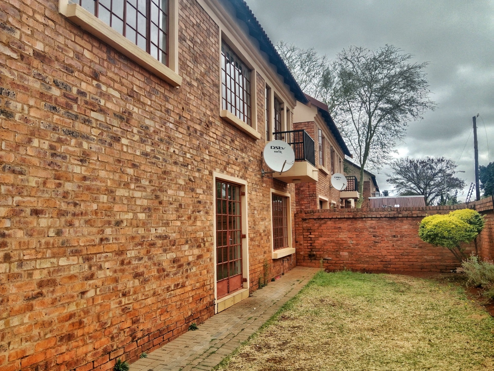 Duplex for rent in Amandasig, Akasia, 148 m²