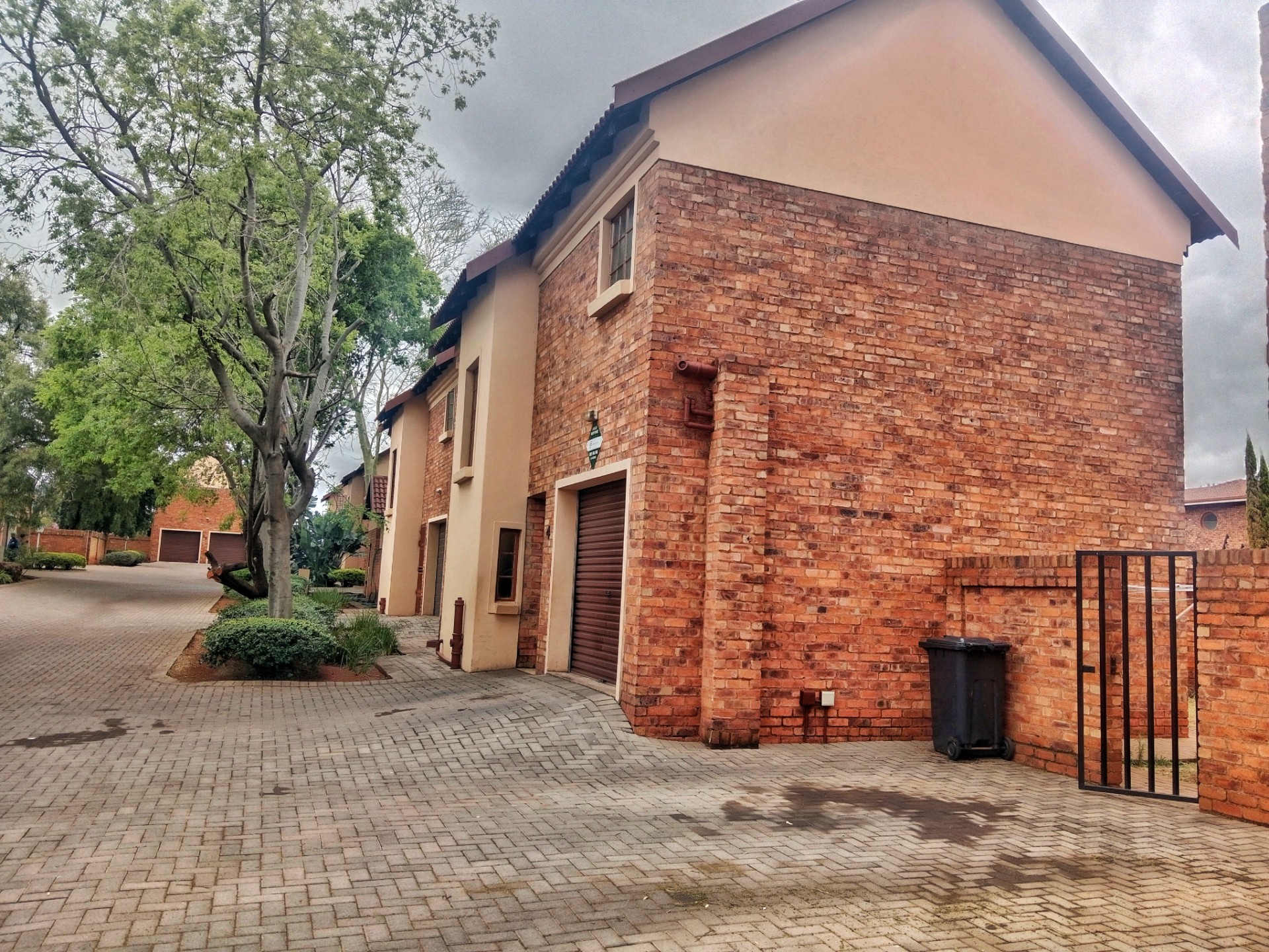 Duplex for rent in Amandasig, Akasia, 148 m²