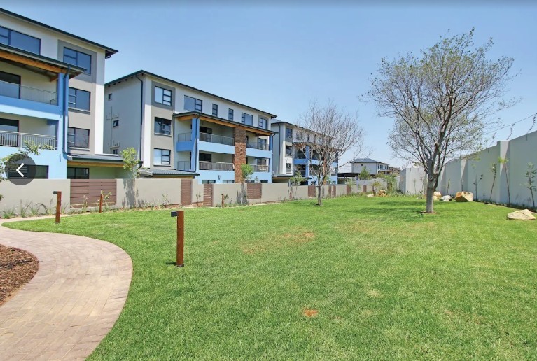 Apartment for sale in Carlswald Estate, Midrand, 93 m²
