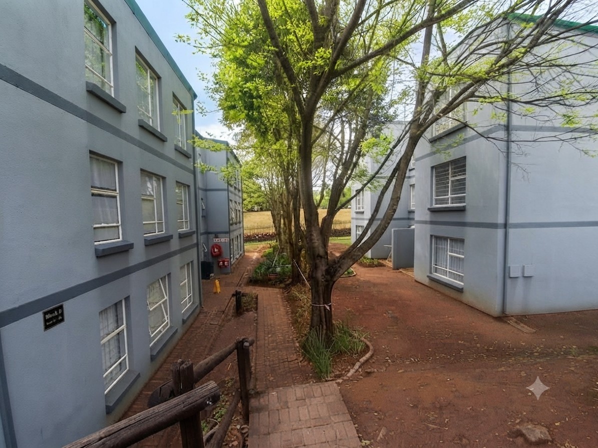 3 Bedroom Apartment For Sale in Westdene, Johannesburg