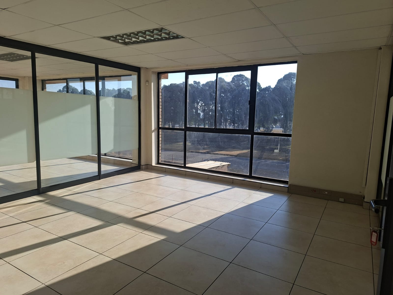 Office for rent in Vaalbank, Middelburg, 200 m²