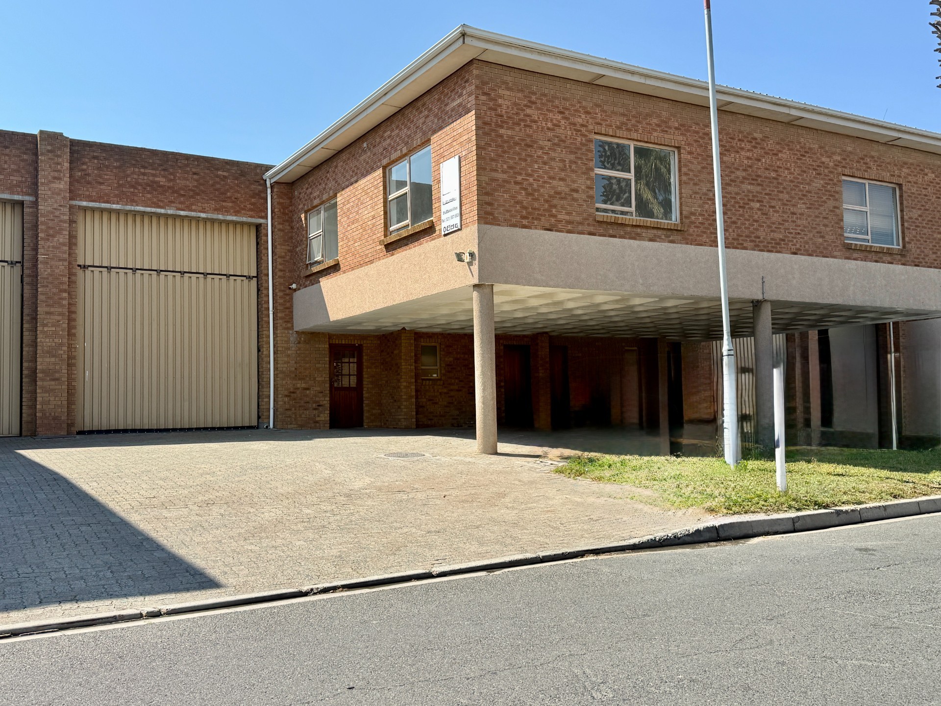 Warehouse for rent in Killarney Gardens, Milnerton, 315 m²