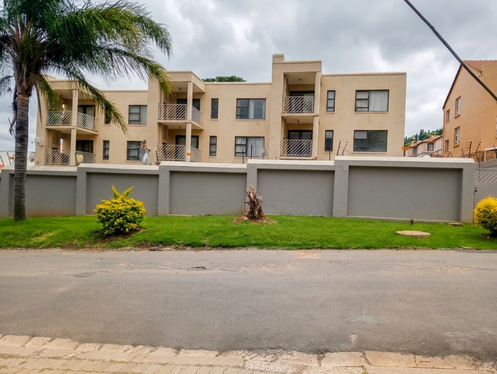 Apartment for sale in Blackheath, Randburg, 64 m²