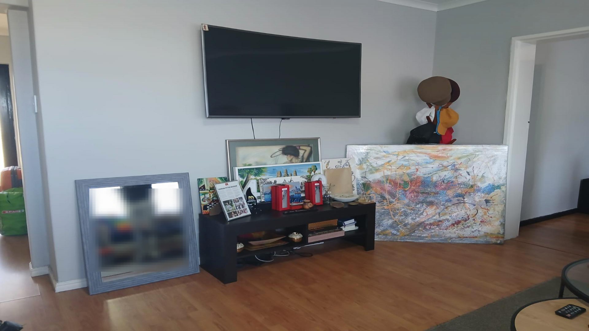 Apartment for sale in Oostersee, Parow, 97 m²