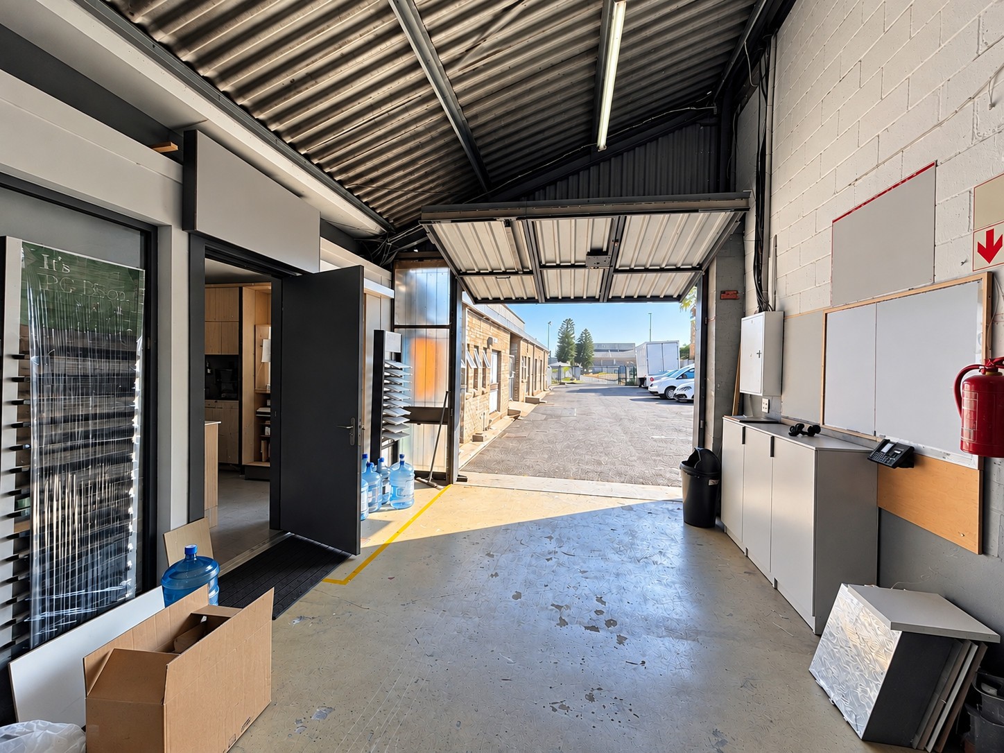Industrial Property for rent in Montague Gardens, Milnerton, 13 3rd, Montague Gardens, Milnerton, Western Cape, 885 m²