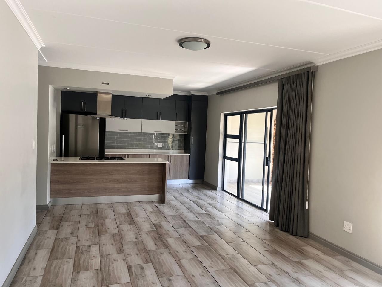 Apartment for rent in Carlswald Estate, Midrand, 100 m²