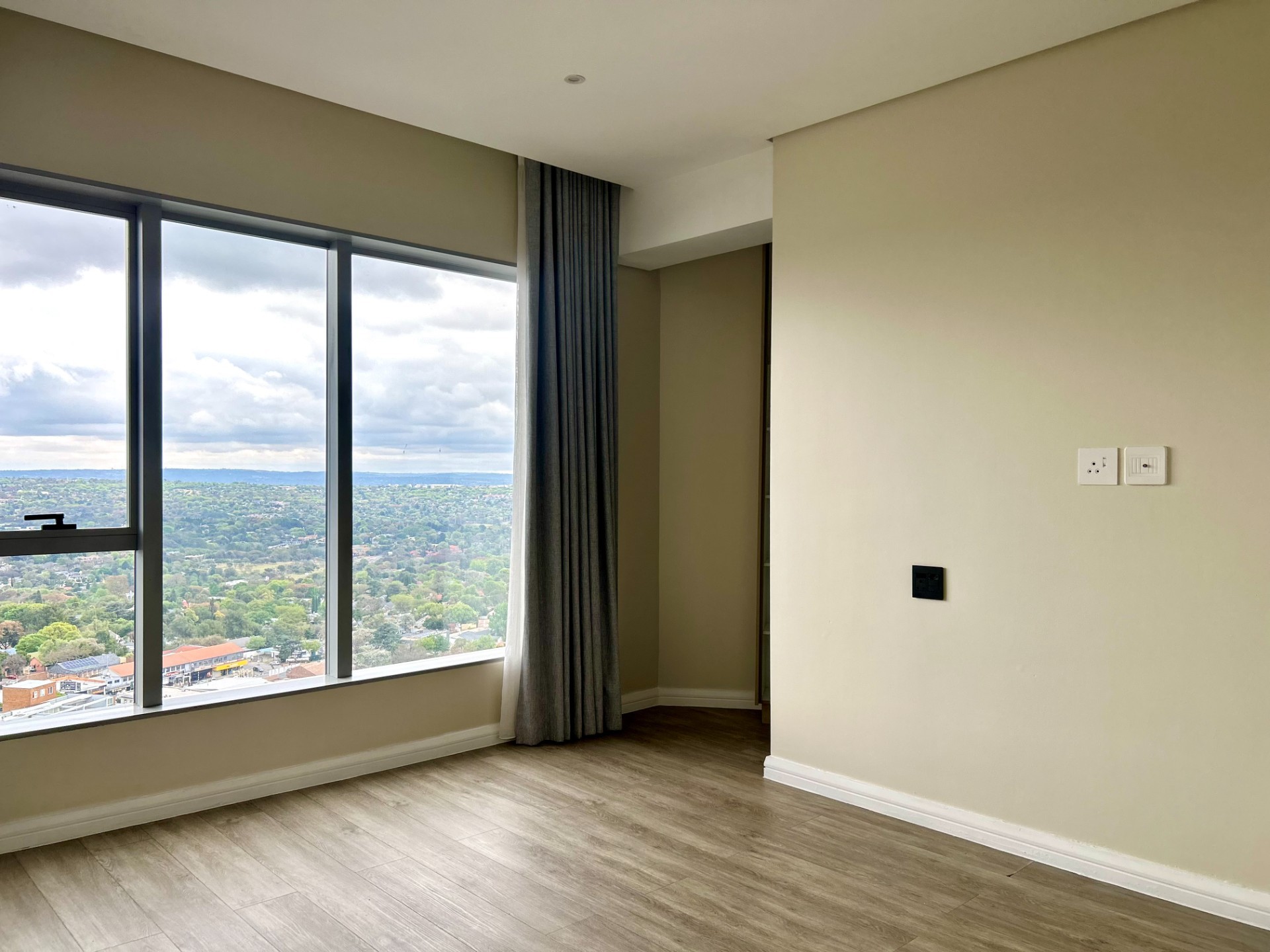 Apartment for rent in Sandton Central, Sandton, 119 m²