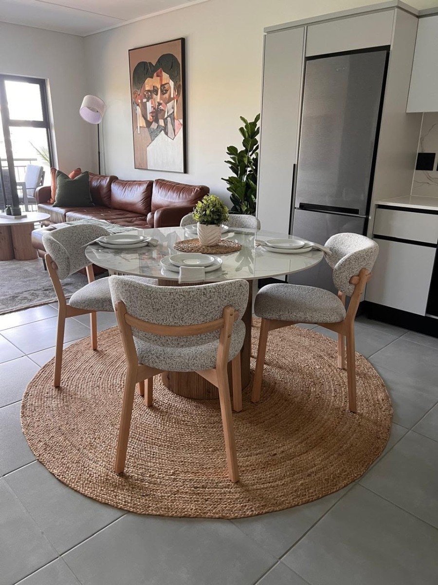 Apartment for rent in Waterfall, Midrand, 110 m²