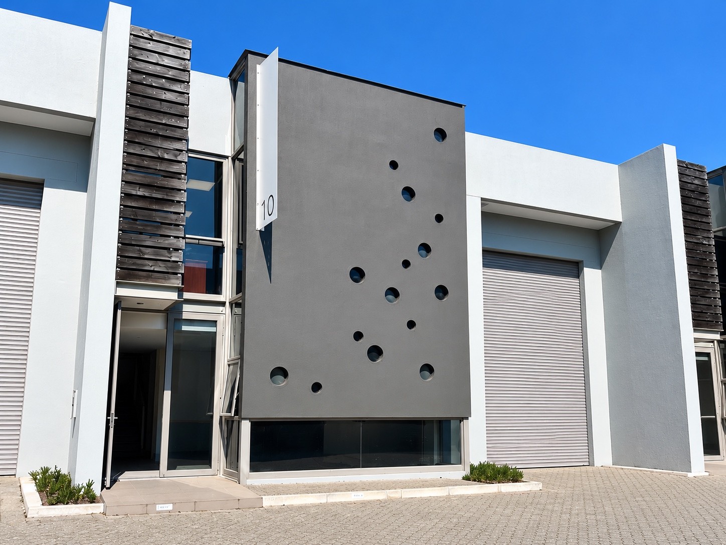 Warehouse for rent in Everite Industria, Brackenfell, 10, Business Park 3, 1 Capricorn Way, Everite Industria, Brackenfell, Western Cape, 319 m²