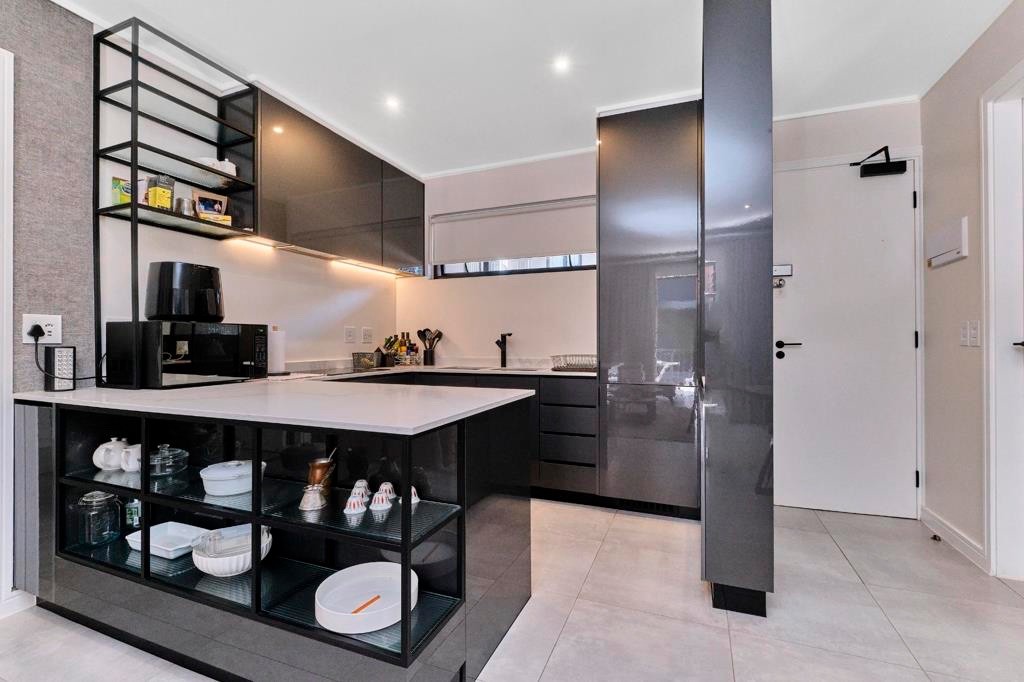 Apartment for rent in Hyde Park, Sandton, 150 m²