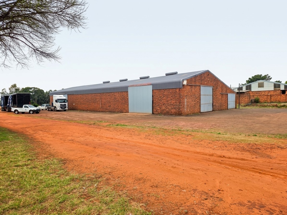 Industrial Property for rent in Zesfontein AH, Benoni, 944 m²