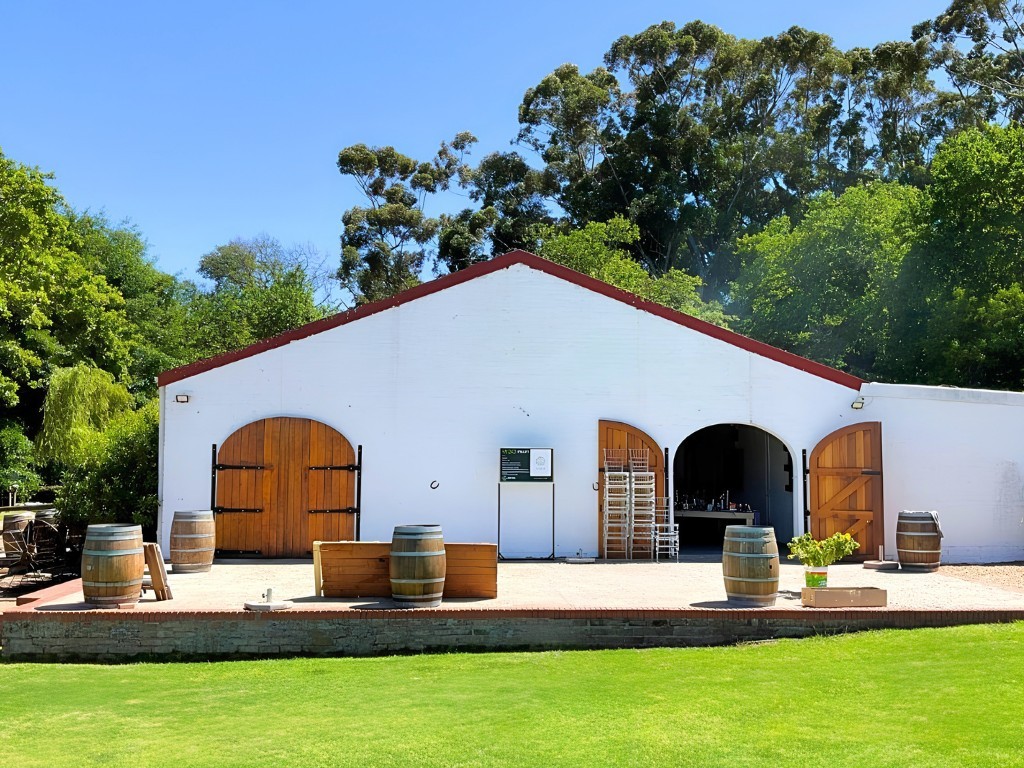 Farm for sale in Stellenbosch, 540000 m²