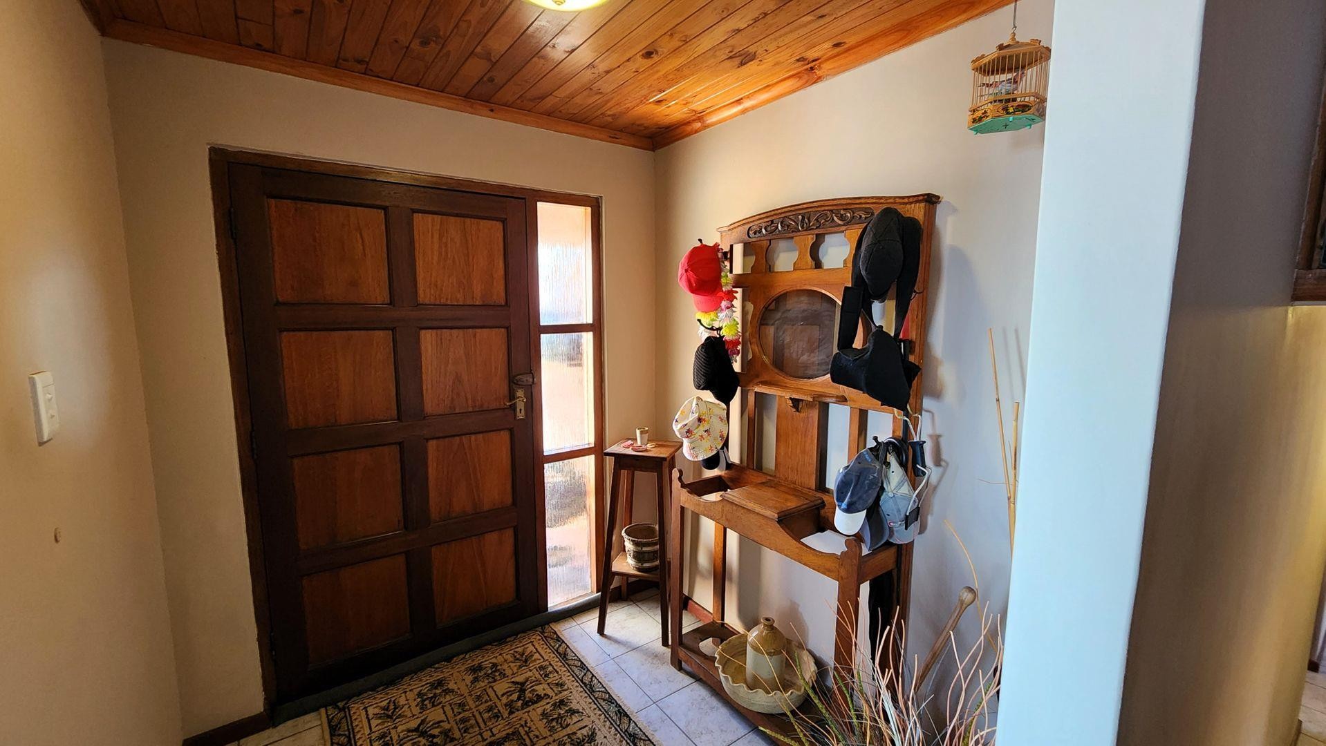 House for sale in Dana Bay, Mossel Bay, 300 m²