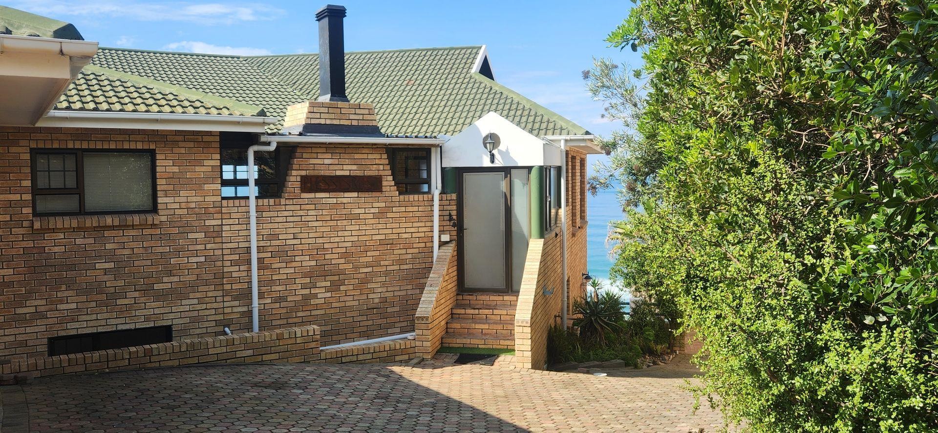 House for sale in Dana Bay, Mossel Bay, 550 m²