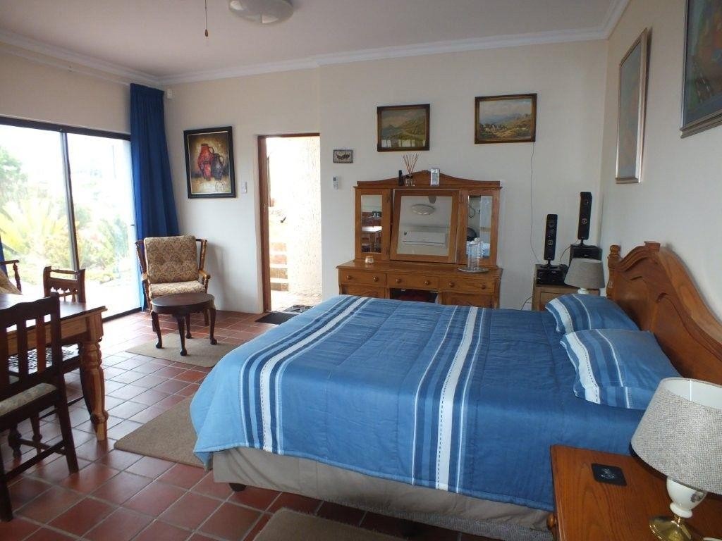House for sale in Dana Bay, Mossel Bay, 356 m²