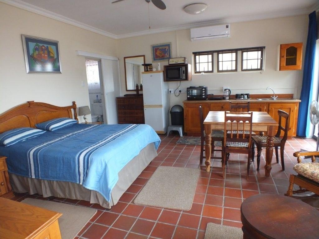 House for sale in Dana Bay, Mossel Bay, 356 m²