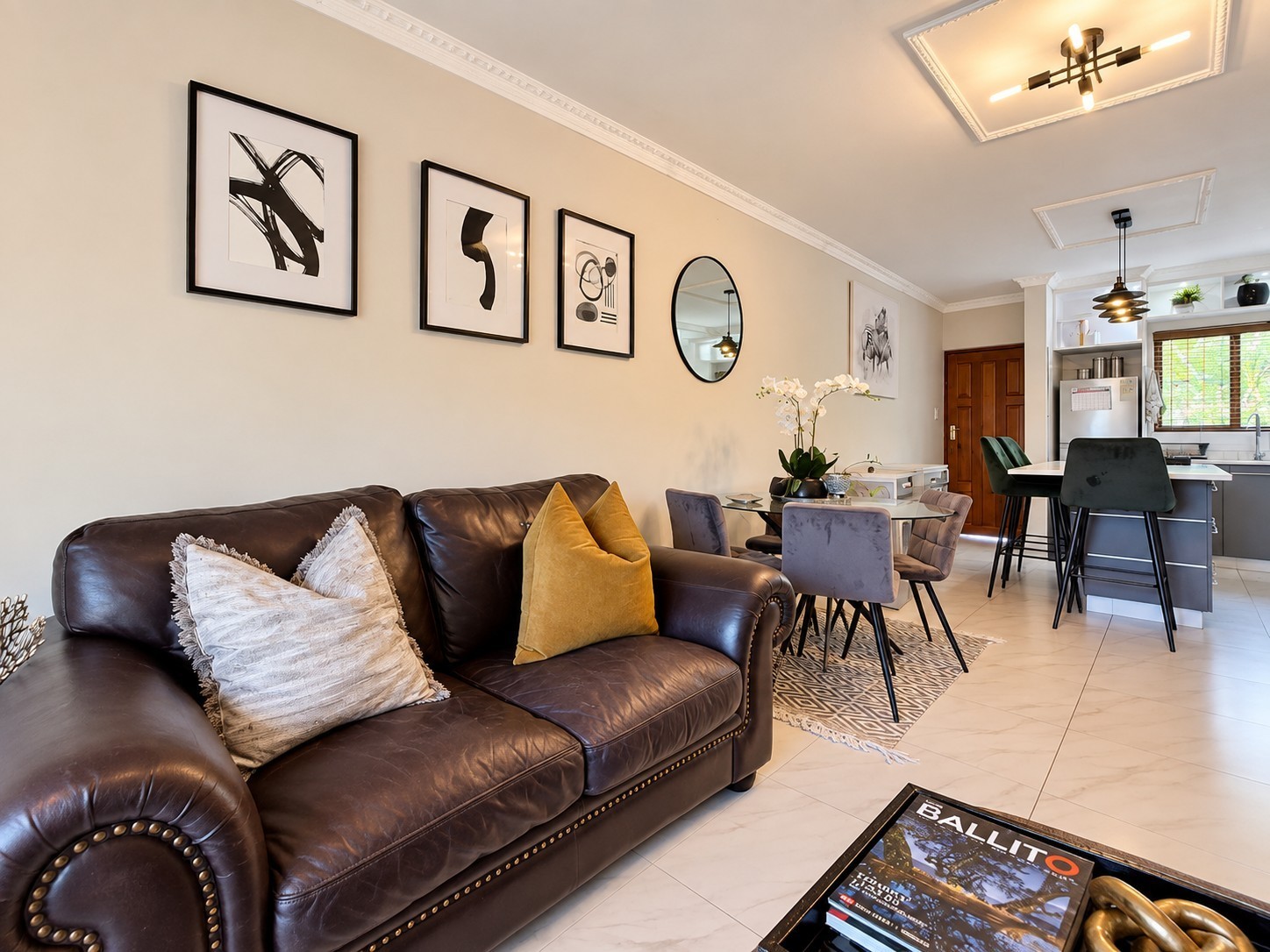 Apartment for sale in Ballito Central, Ballito, KwaZulu Natal, 80 m²