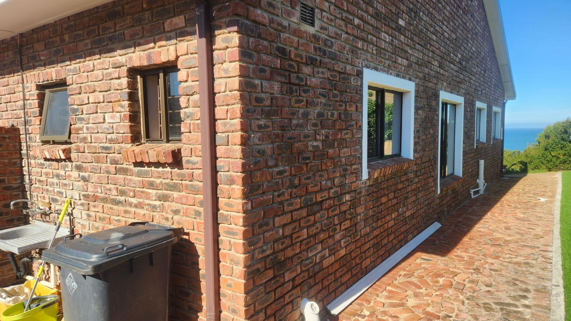 House for sale in Dana Bay, Mossel Bay, 300 m²
