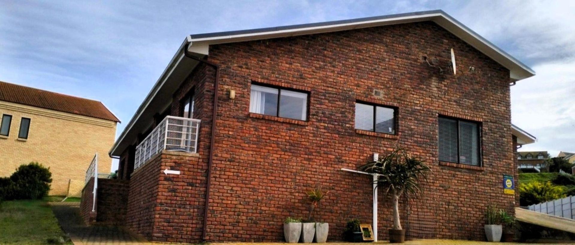 House for sale in Dana Bay, Mossel Bay, 300 m²