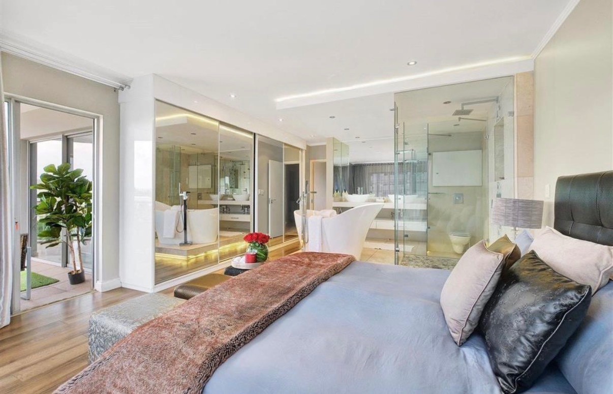 Apartment for rent in Sandhurst, Sandton