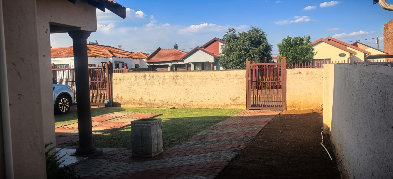 House for sale in Soshanguve VV, Soshanguve, 258 m²