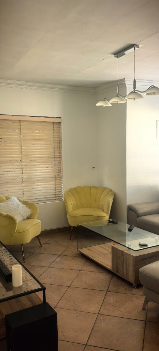 House for sale in Soshanguve VV, Soshanguve, 258 m²