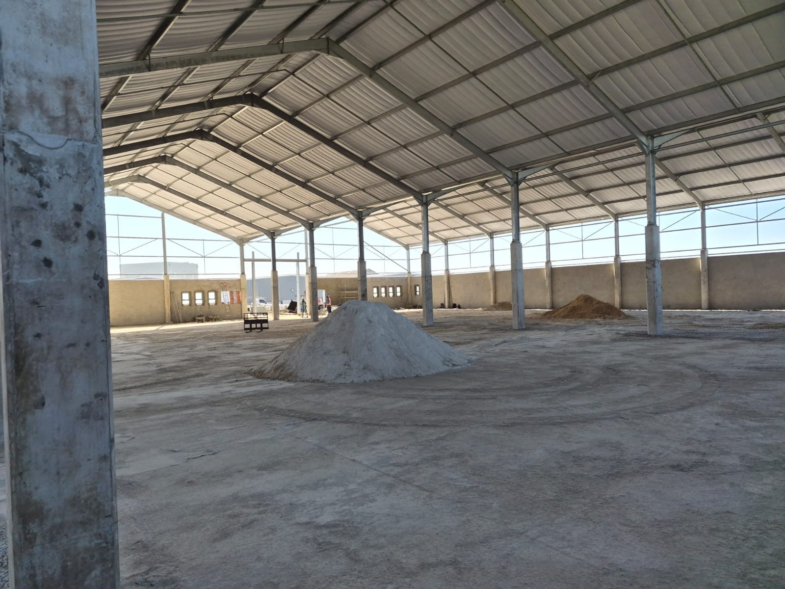 Warehouse for rent in Sidwell, Port Elizabeth, 1, 2 Unit, GM Industrial Park, 107 Kempston Road, Sidwell, Port Elizabeth, Eastern Cape, 1560 m²