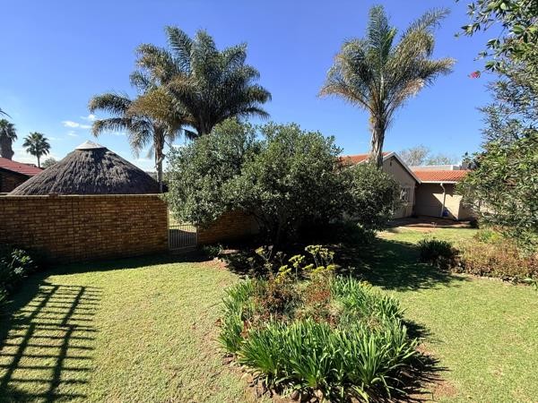 House for sale in Glen Marais, Kempton Park, 991 m²
