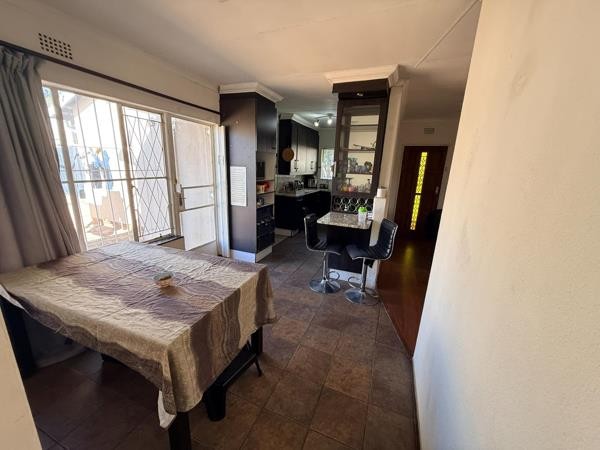House for sale in Glen Marais, Kempton Park, 991 m²