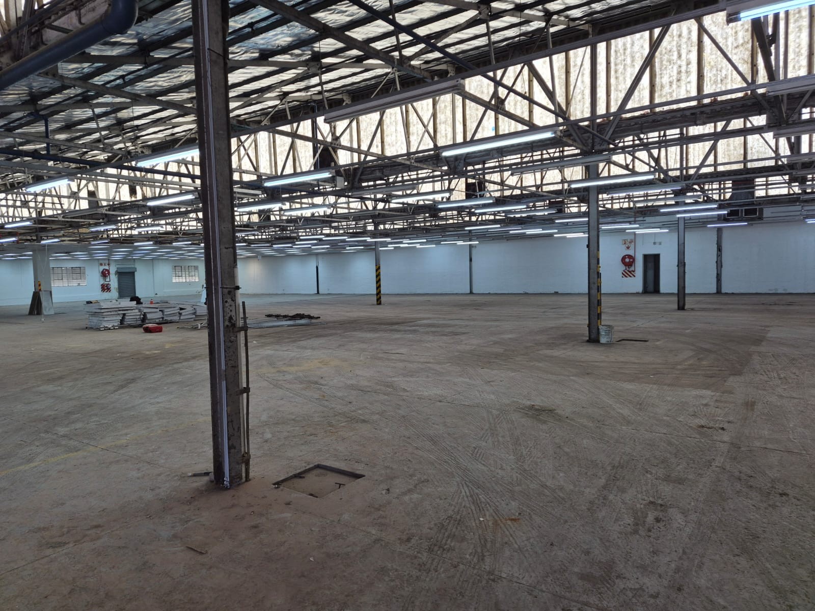 Warehouse for rent in North End, Port Elizabeth, 54 York Road, North End, Port Elizabeth, Eastern Cape, 3707 m²