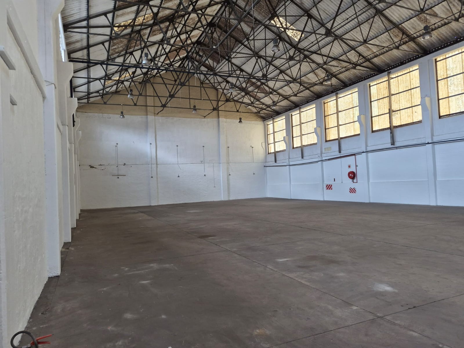 Warehouse for rent in North End, Port Elizabeth, 54 York Road, North End, Port Elizabeth, Eastern Cape, 3707 m²