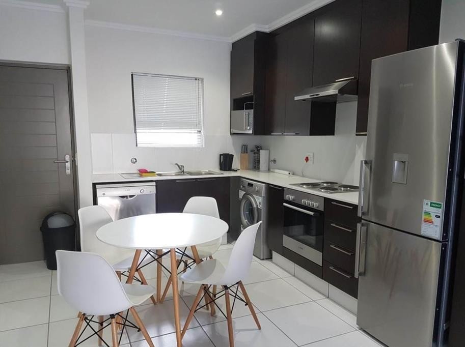 Apartment for rent in Lonehill, Sandton, 0, Saratoga, 16 Capricon Road, Lonehill, Sandton, Gauteng, 97 m²