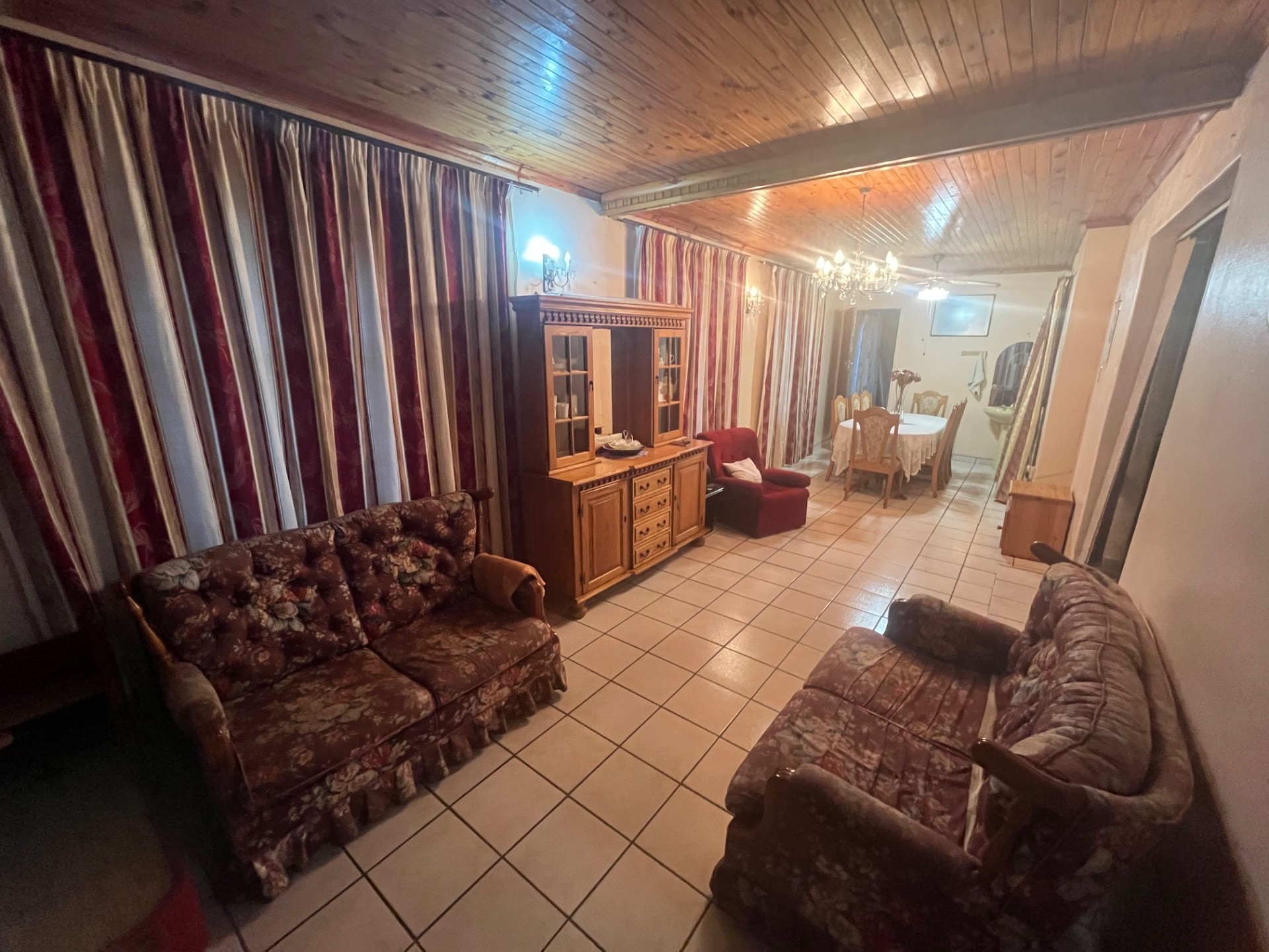House for sale in Dundee, KwaZulu Natal, 664 m²