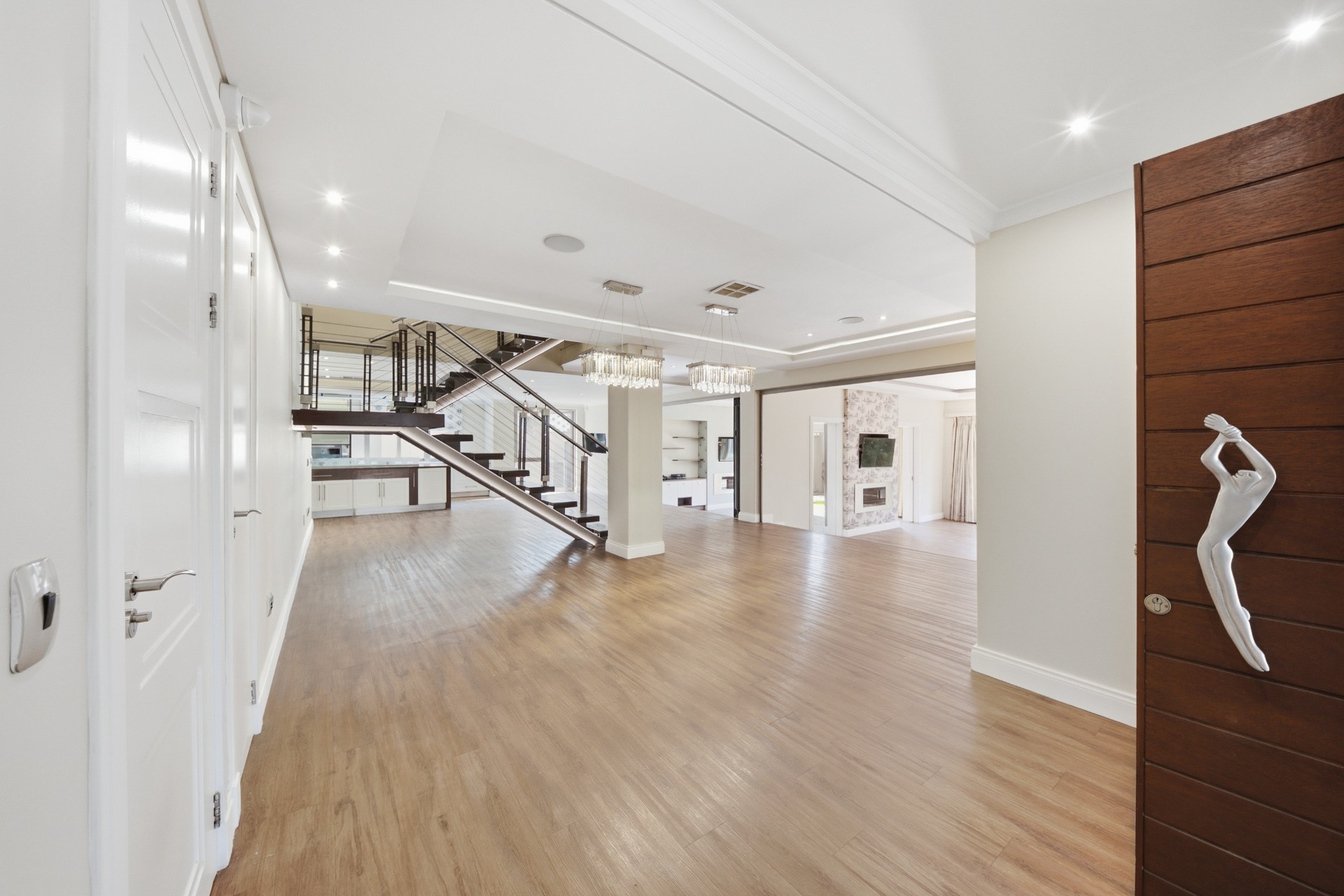 House for sale in Blue Valley Golf Estate, Centurion, 520 m²