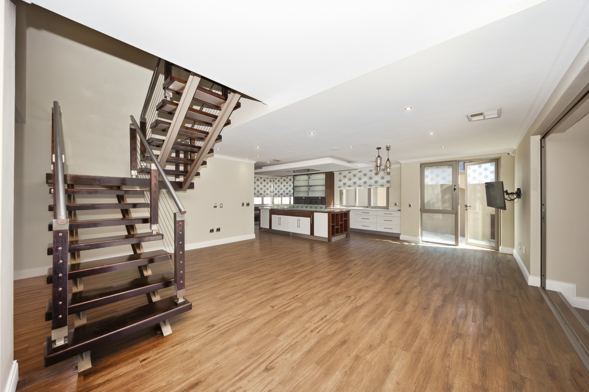 House for sale in Blue Valley Golf Estate, Centurion, 520 m²