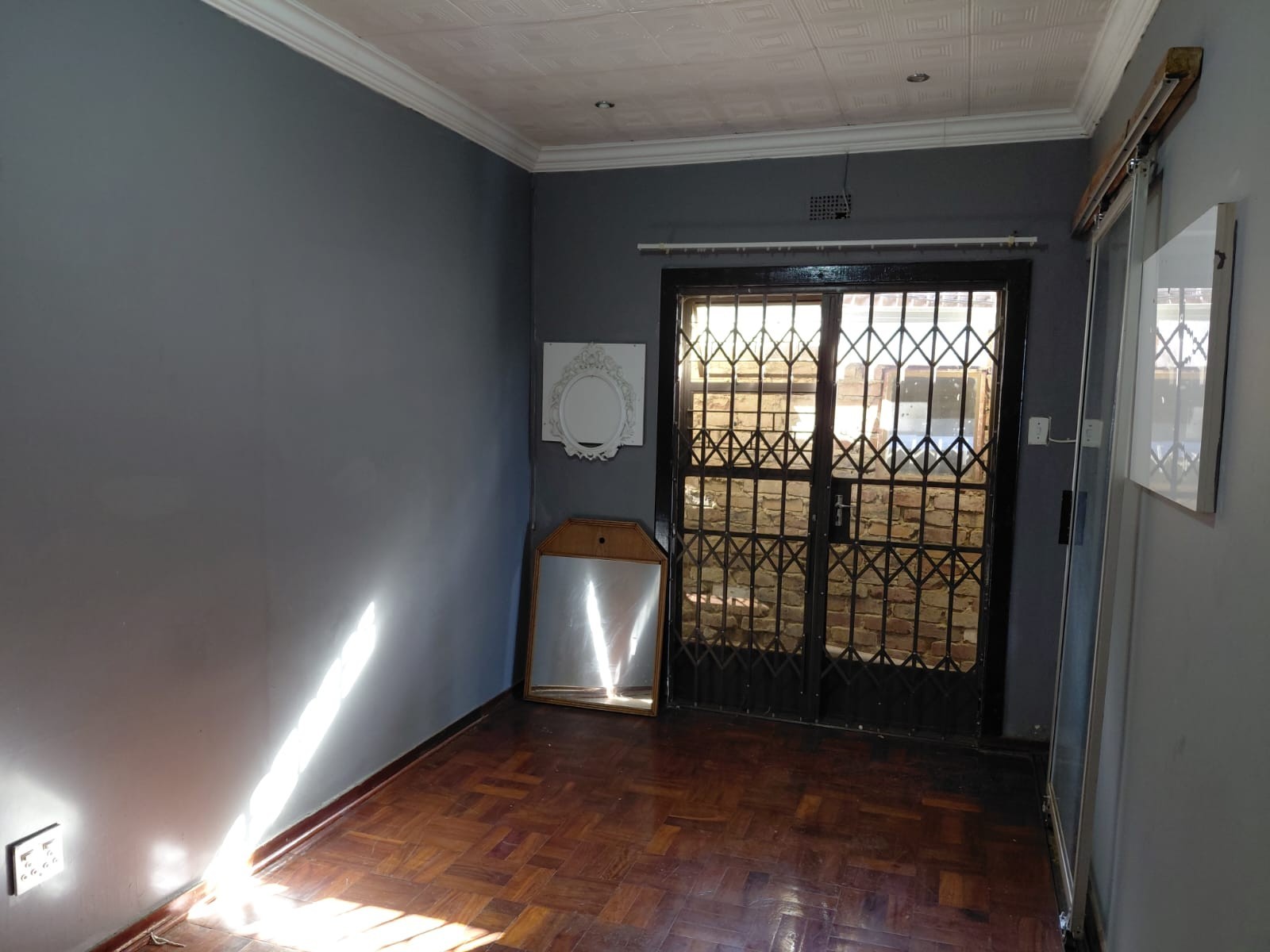 Commercial Property for sale in Menlo Park, Pretoria, 295 m²