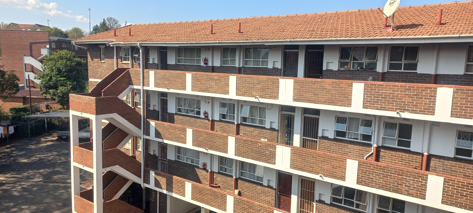 Apartment for rent in Pelham, Pietermaritzburg, KwaZulu Natal, 32 ALODALE (302nd floor), ALODALE, 18 BURTON AVEN, Pelham, Pietermaritzburg, KwaZulu Natal, 64 m²