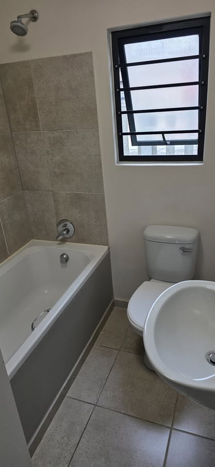 House for rent in Bardale Village, Blue Downs, 105 m²