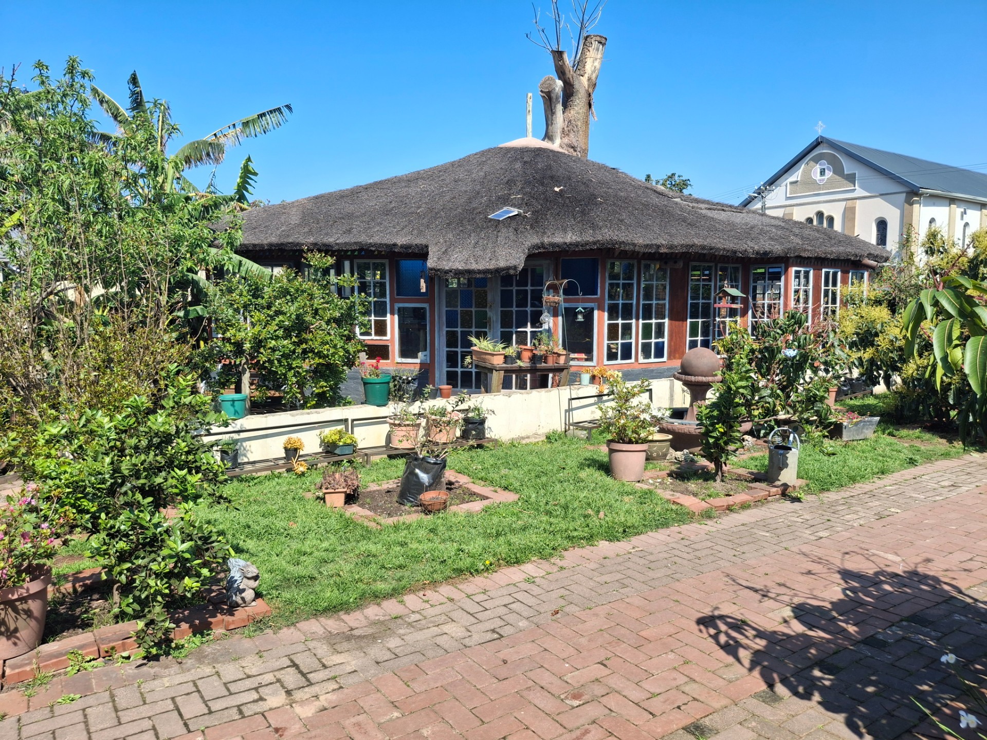 House for sale in Cambridge, East London, 840 m²