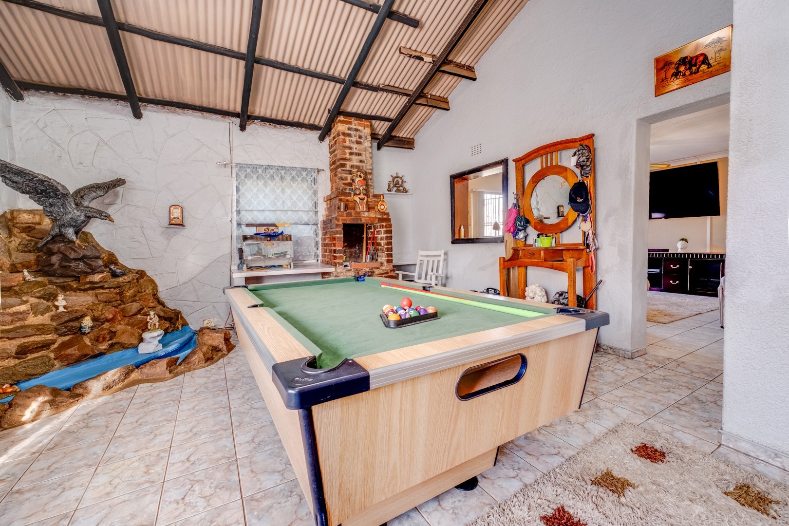 House for sale in Witpoortjie, Roodepoort, 380 m²