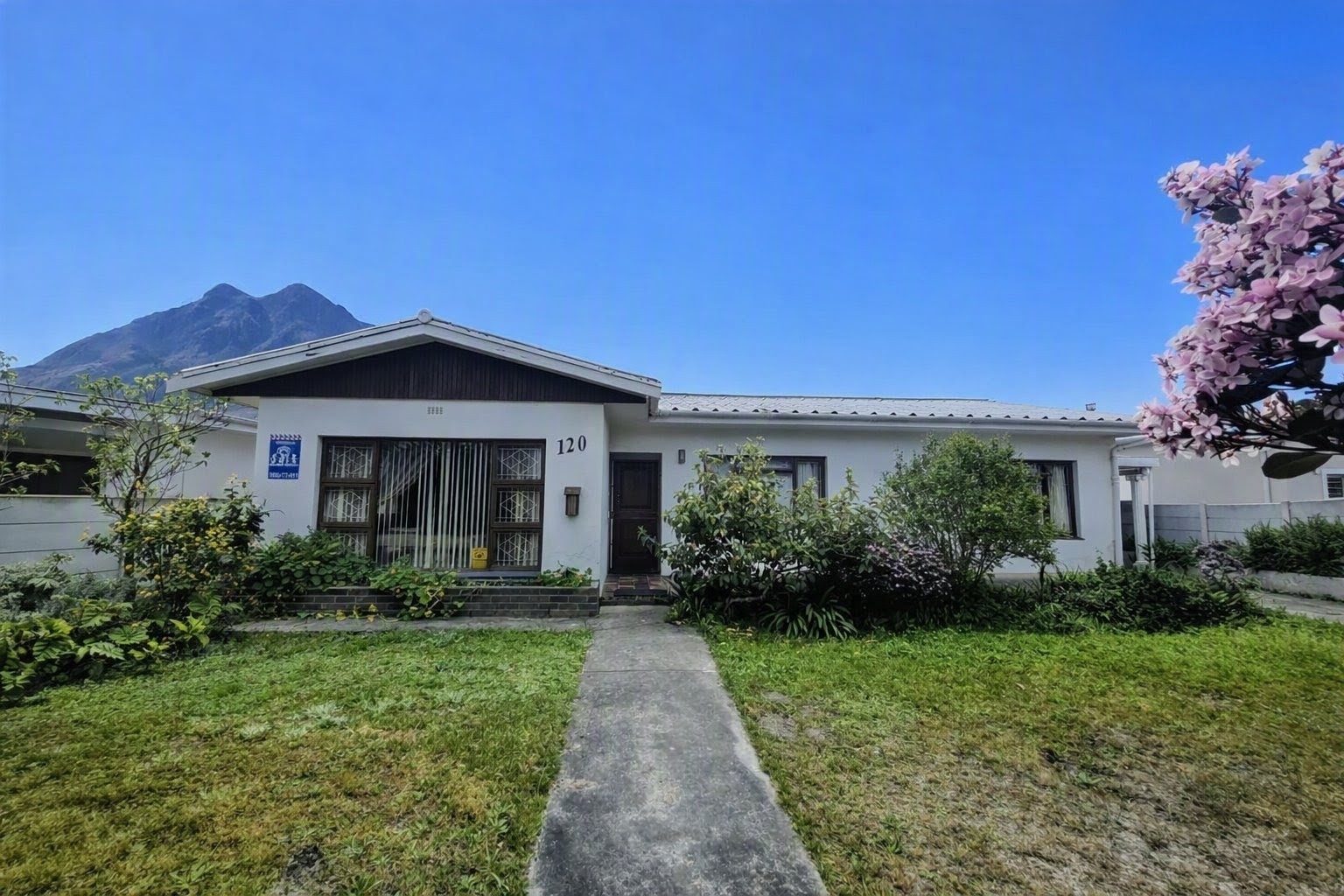 House for sale in Kleinmond Central, Kleinmond, 120 3rd Avenue, Kleinmond, Kleinmond Central, Kleinmond, Western Cape, 220 m²